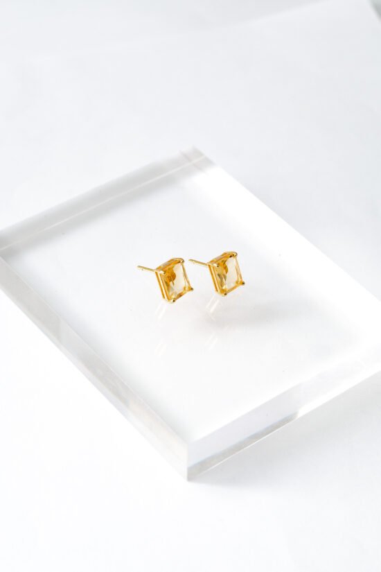 Brinco stone | retangular citrino